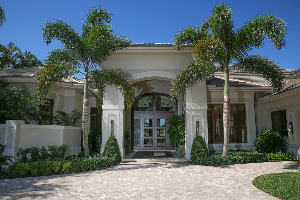 Palm Beach Gardens
Frenchman's Creek Custom Home